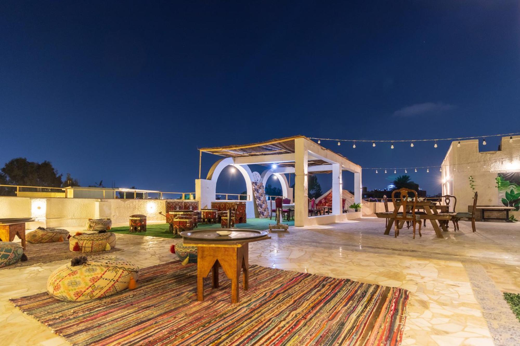 The Grand Pyramids View Hotel Kafret el-Gabal Exterior foto