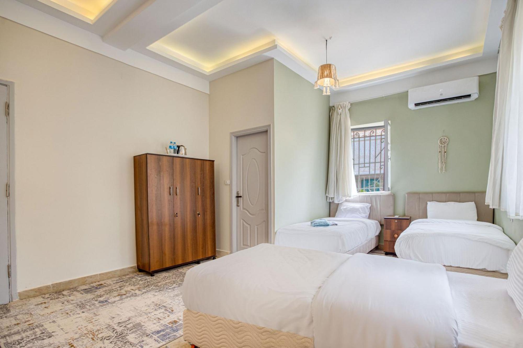 The Grand Pyramids View Hotel Kafret el-Gabal Quarto foto