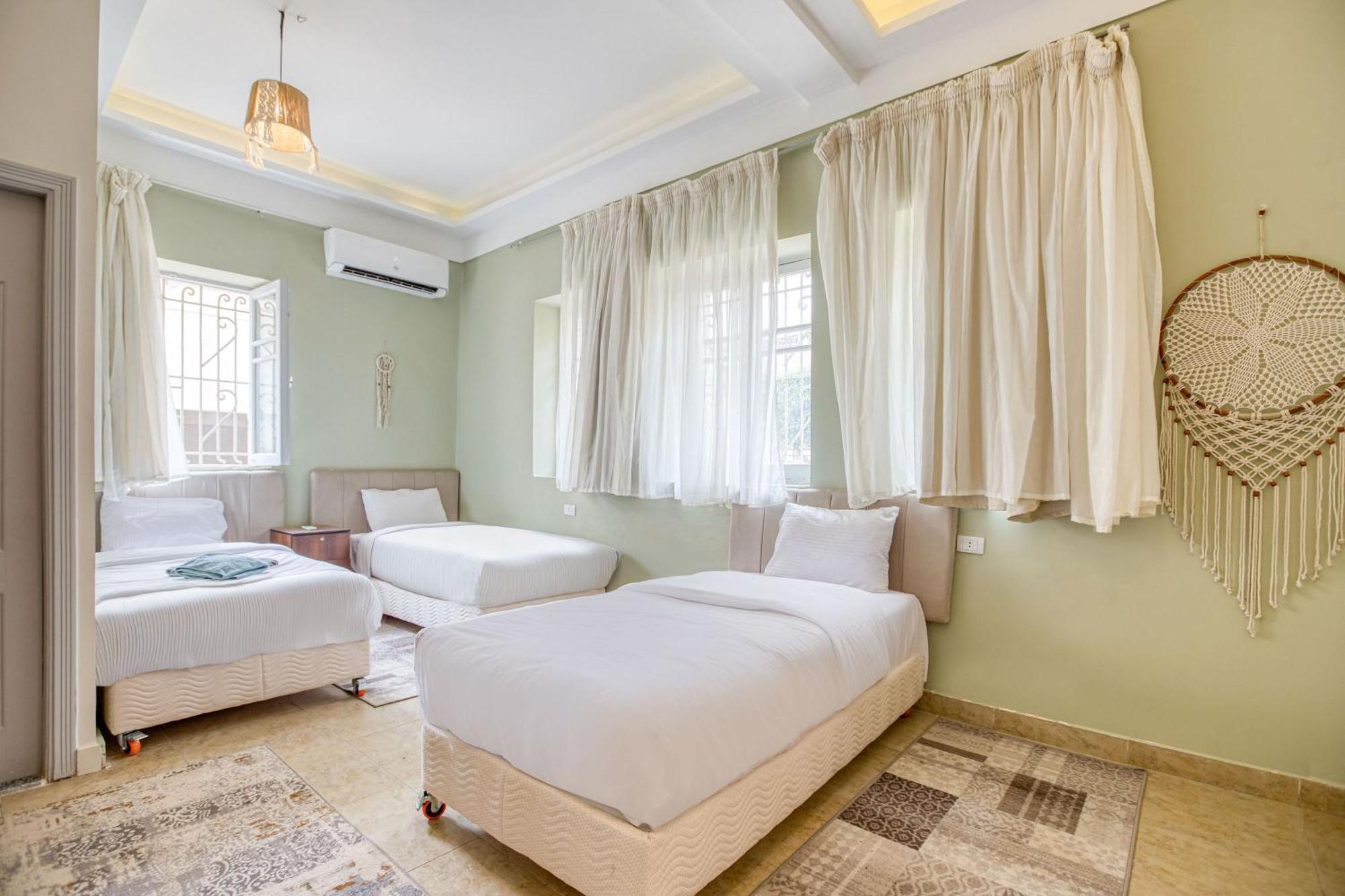 The Grand Pyramids View Hotel Kafret el-Gabal Quarto foto