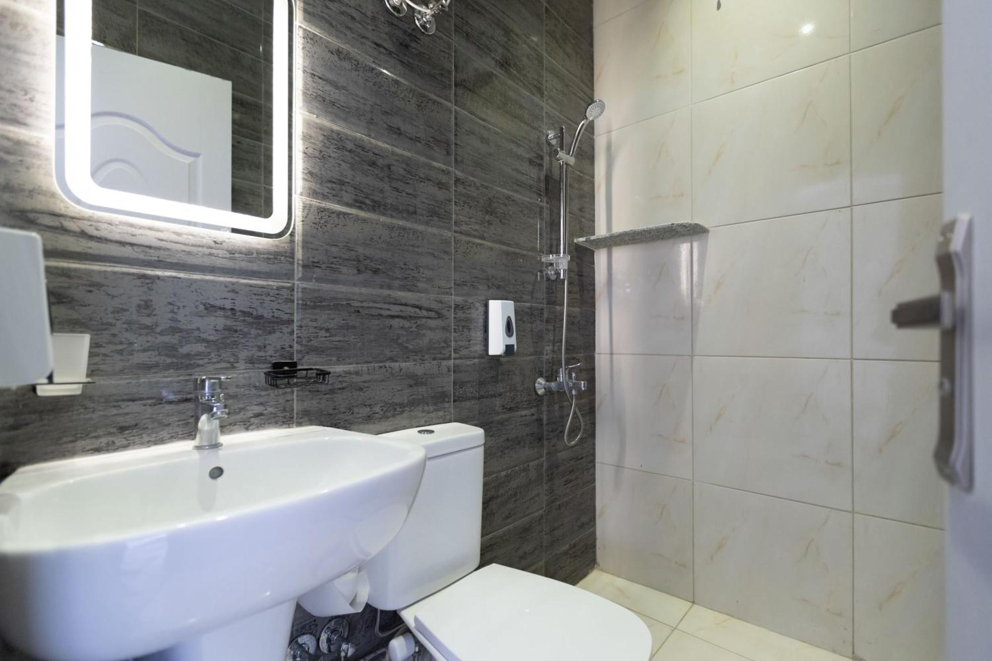 The Grand Pyramids View Hotel Kafret el-Gabal Quarto foto